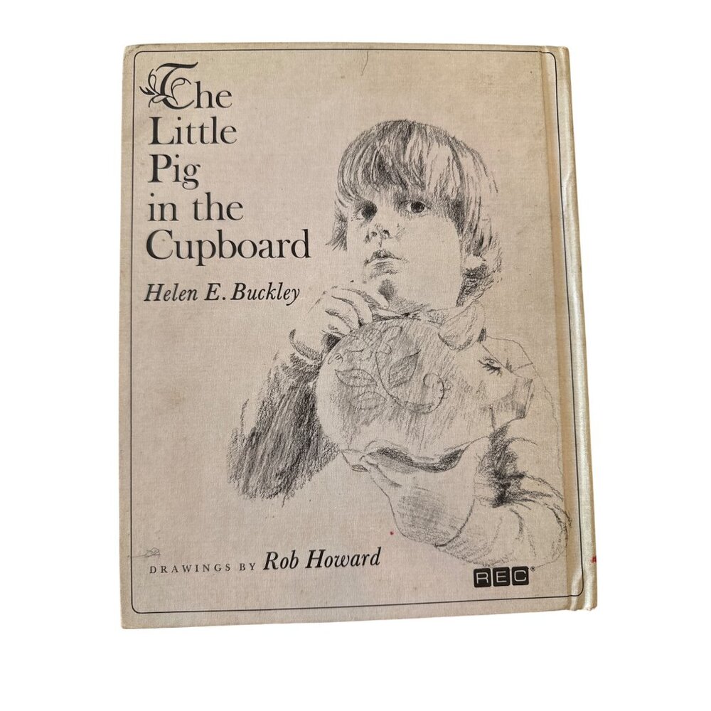 Vintage The Little Pig In The Cupboard Hardcover Book Helen E. Buckley Drawings - Picture 2 of 12